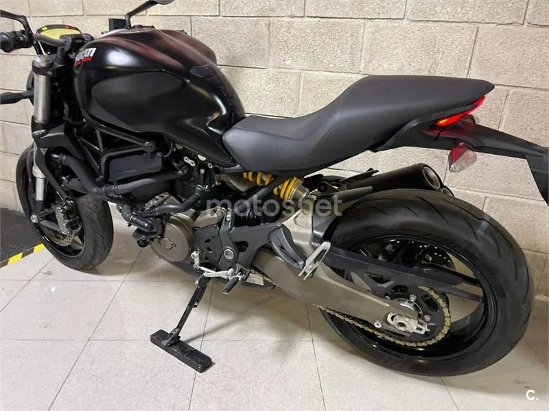 Ducati Monster 821 - Vista 5