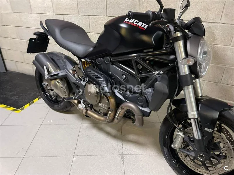 Ducati Monster 821 - Vista 7