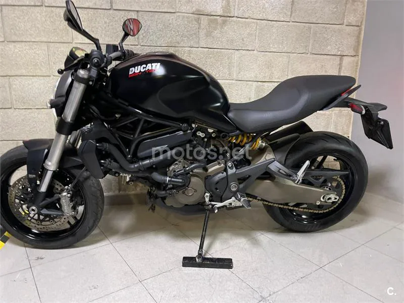 Ducati Monster 821 - Vista 8