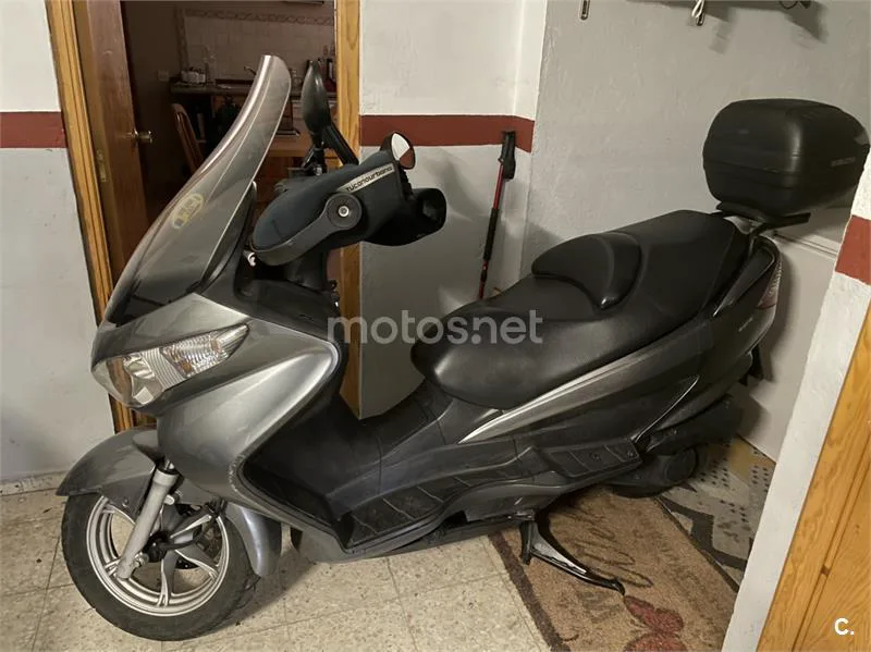 Suzuki Burgman 125 1250 € 2009 Madrid - 1