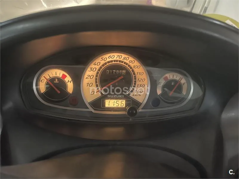 Suzuki Burgman 125 - Vista 4