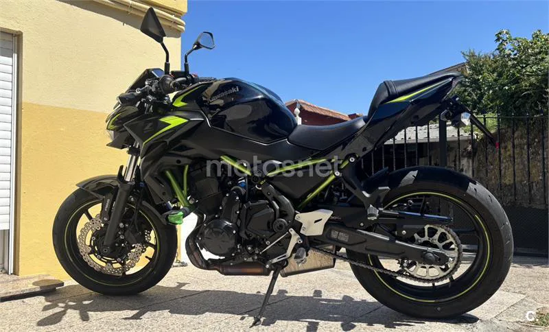 Kawasaki Z650 - Vista 5