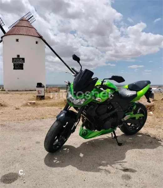 Kawasaki Z750 - Vista 6