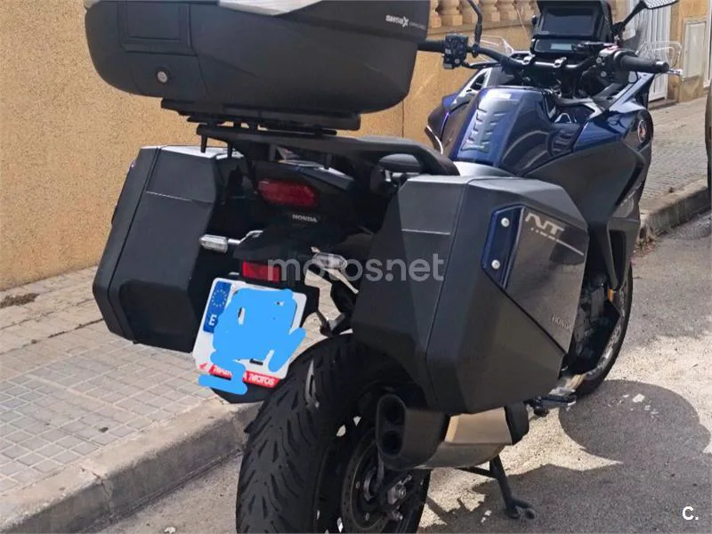 Honda NT1100 - Vista 6