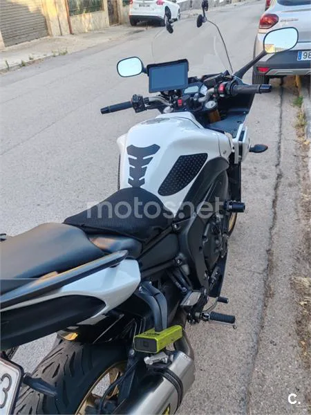 Yamaha Fazer 8 - Vista 3