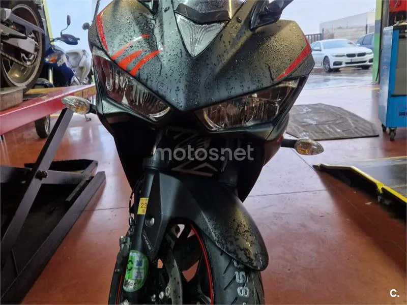 Yamaha YZF-R3 - Vista 11