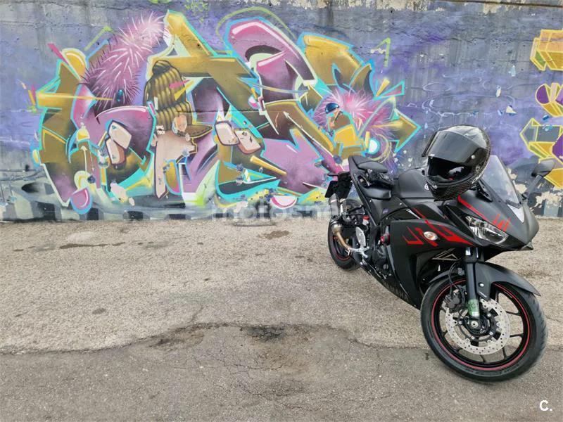 Yamaha YZF-R3 - Vista 12