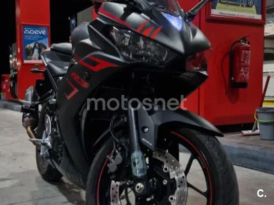 Yamaha YZF-R3 - Vista 4