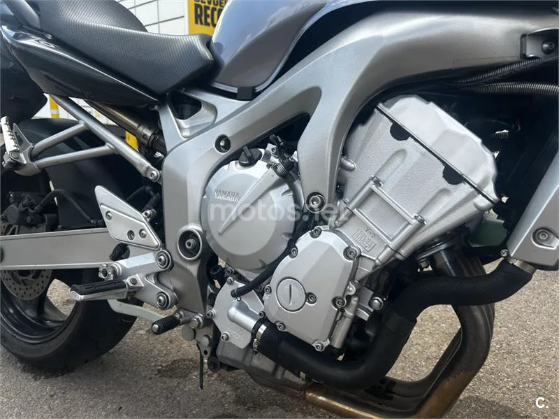 Yamaha FZ6 - Vista 5