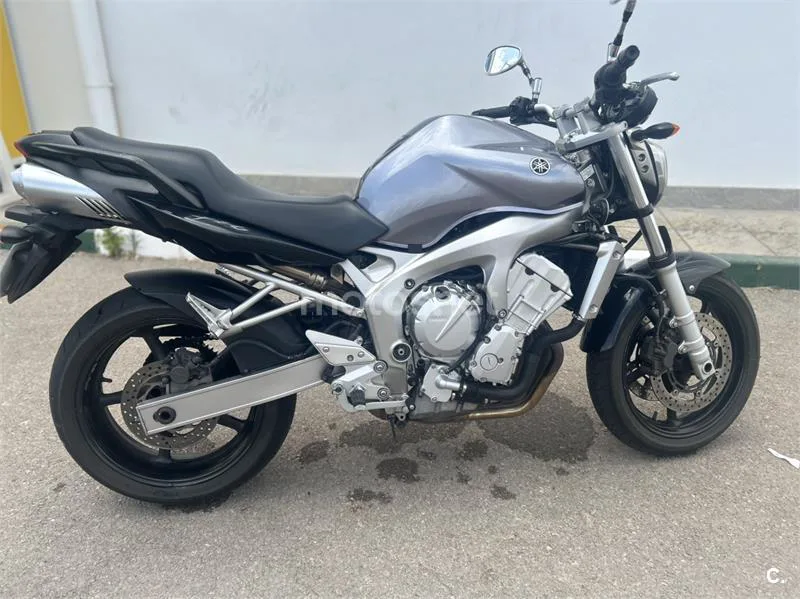Yamaha FZ6 - Vista 8