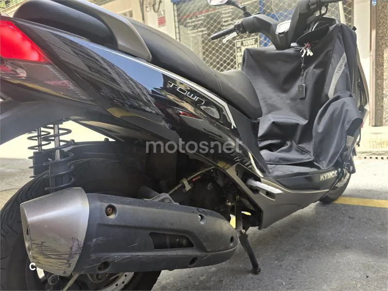 Kymco X-Town CT 125 - Vista 4