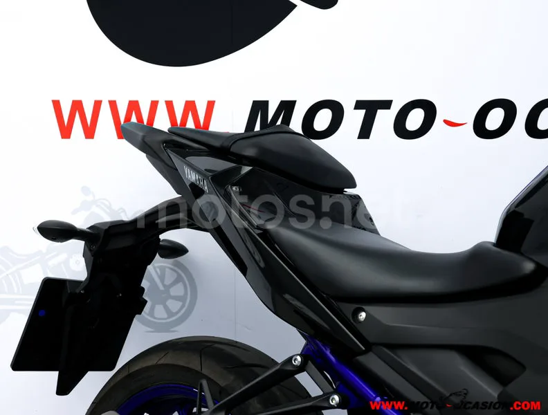 Yamaha MT-03 - Vista 11