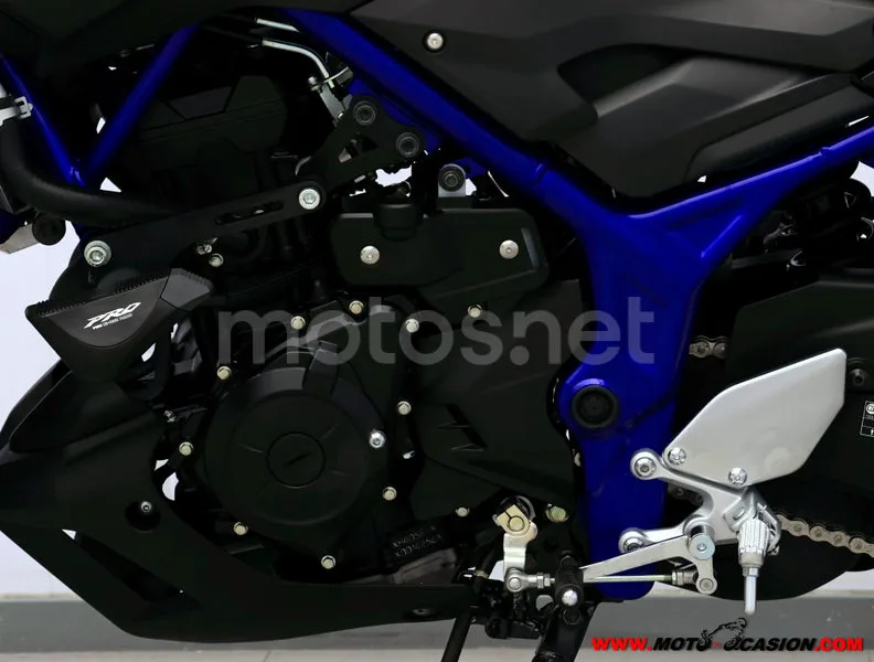 Yamaha MT-03 - Vista 10