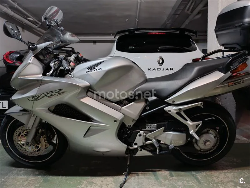 Honda VFR800F 3500 € 2003 Zaragoza - 1