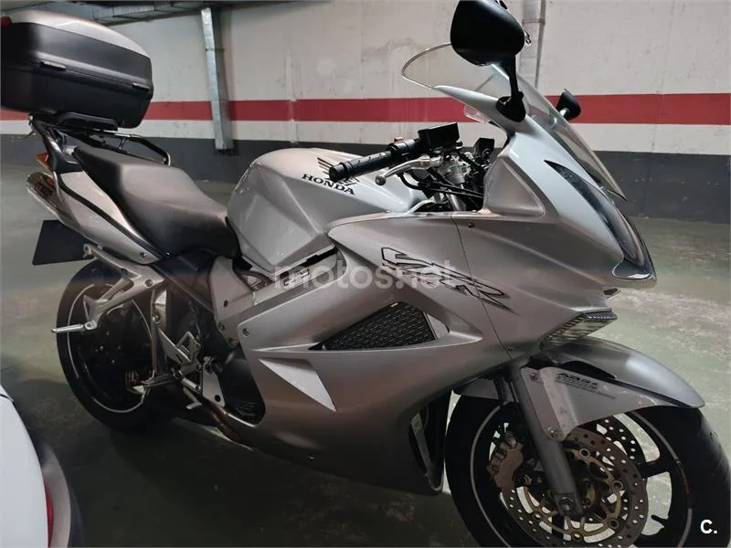 Honda VFR800F - Vista 3