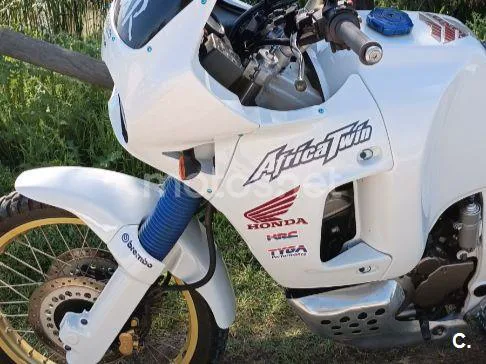 Honda XRV750 Africa Twin - Vista 7