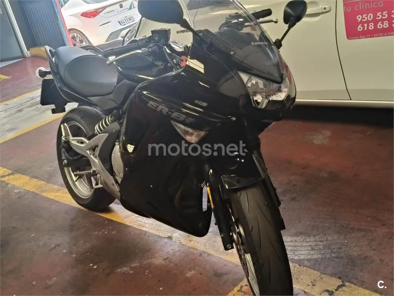 Kawasaki ER-6f - Vista 8