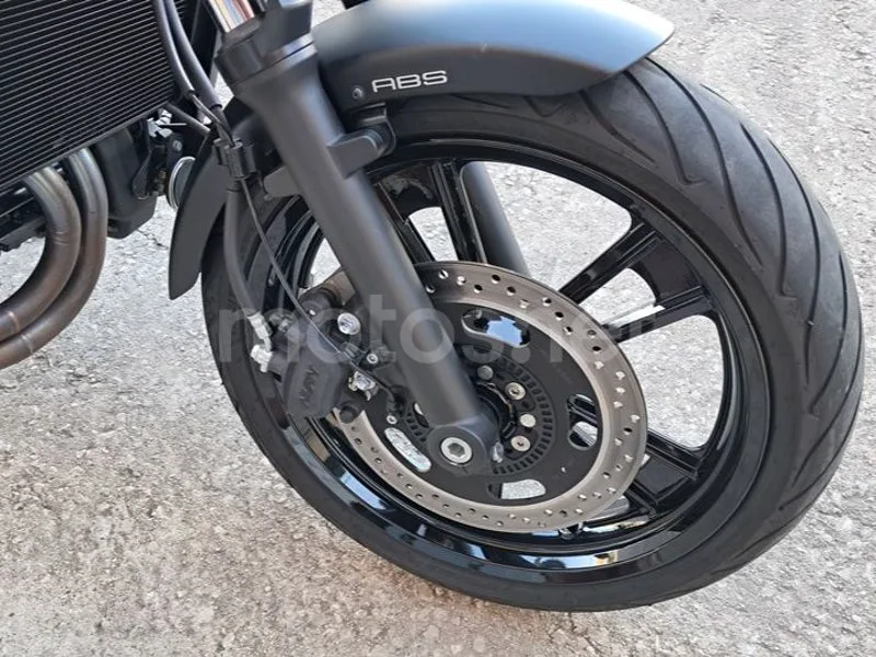 Kawasaki Vulcan S - Vista 19