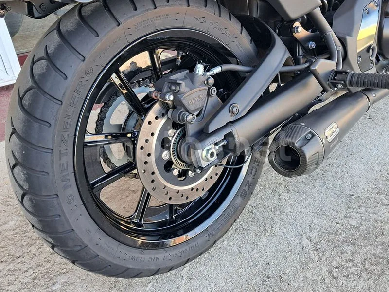Kawasaki Vulcan S - Vista 10