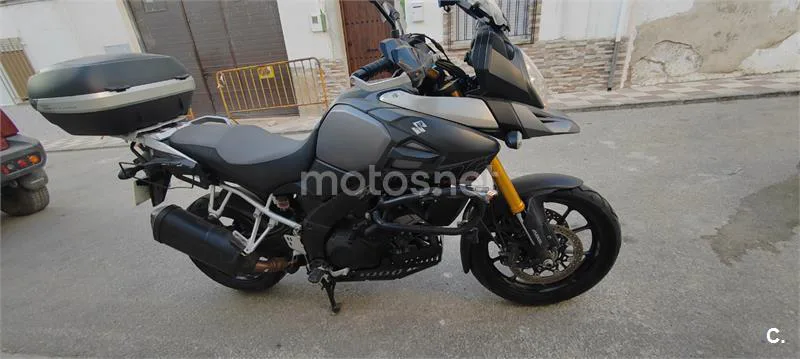 Suzuki V-Strom 1000 - Vista 4