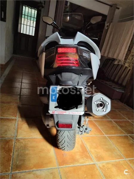 Kymco Xciting 400 - Vista 6