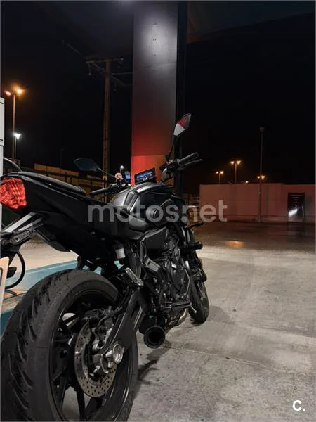 Yamaha MT-07 - Vista 3