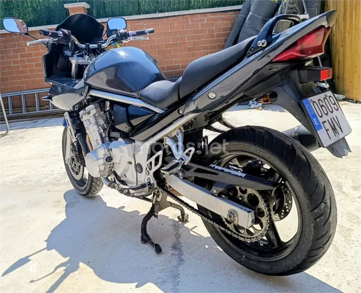 Suzuki Bandit 650S - Vista 6