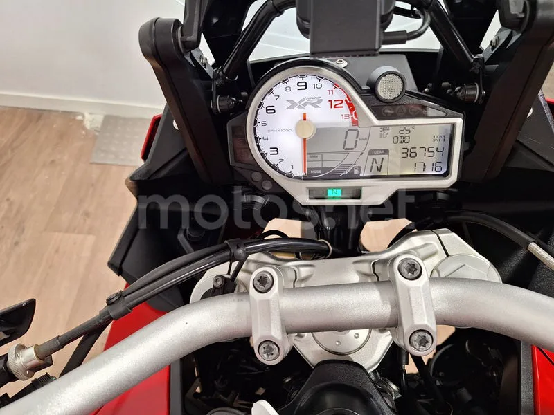 BMW S 1000 XR - Vista 8