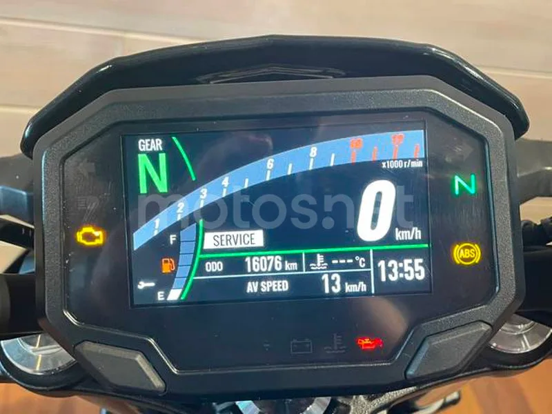 Kawasaki Z650 - Vista 13