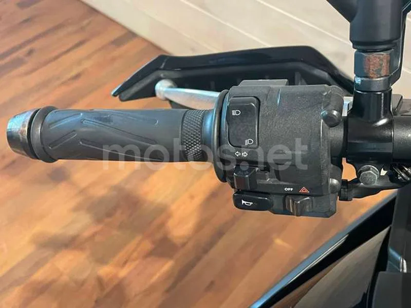 Yamaha Tracer 7 - Vista 12