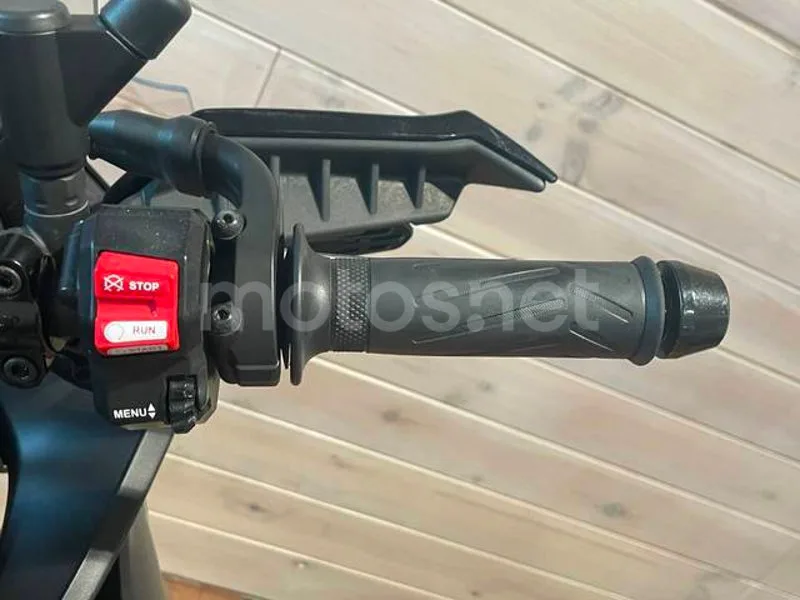 Yamaha Tracer 7 - Vista 14