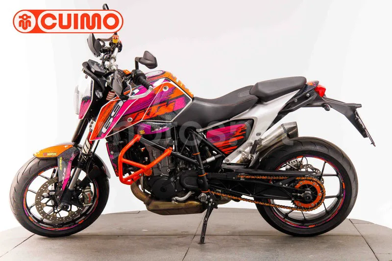 KTM 690 Duke - Vista 8