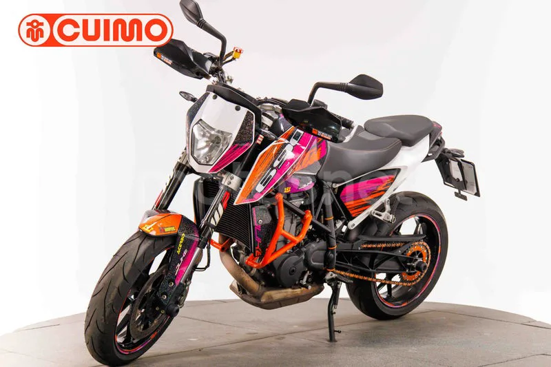 KTM 690 Duke - Vista 9