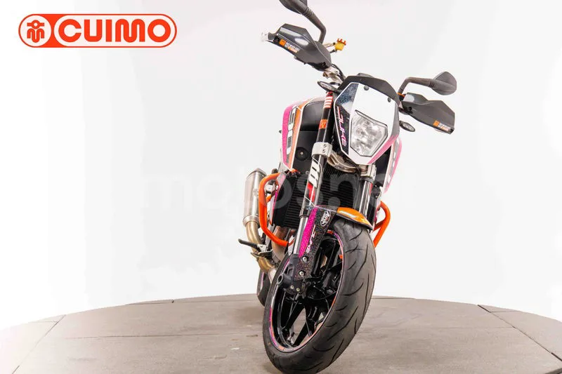 KTM 690 Duke - Vista 10