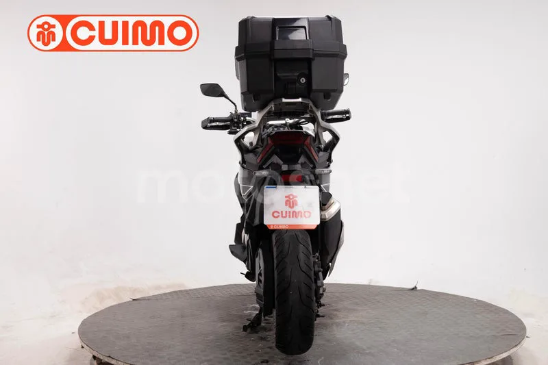 Honda X-ADV - Vista 12