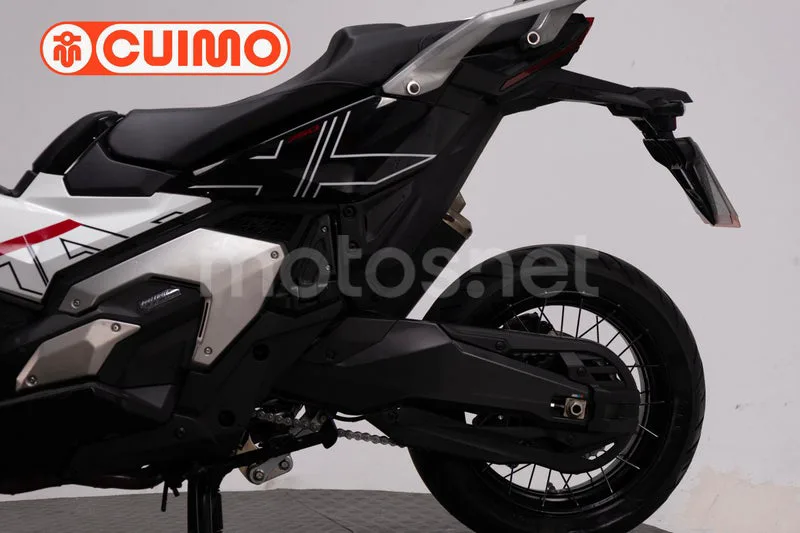 Honda X-ADV - Vista 19
