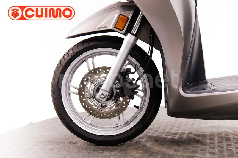 Honda SH350i - Vista 19