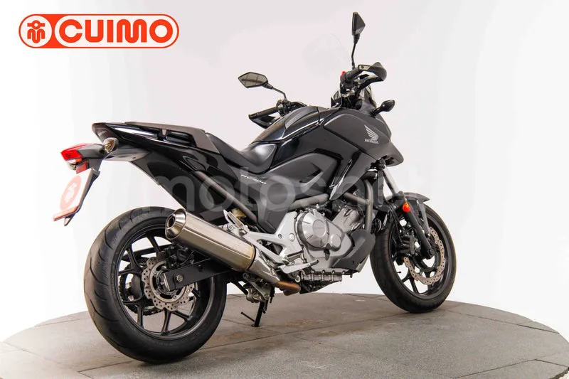 Honda NC700X - Vista 4