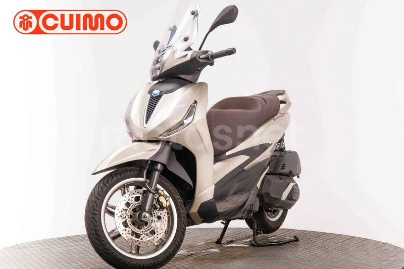 Piaggio Beverly 400 - Vista 9