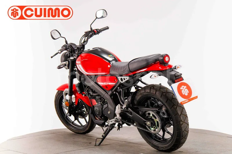 Yamaha XSR125 - Vista 11