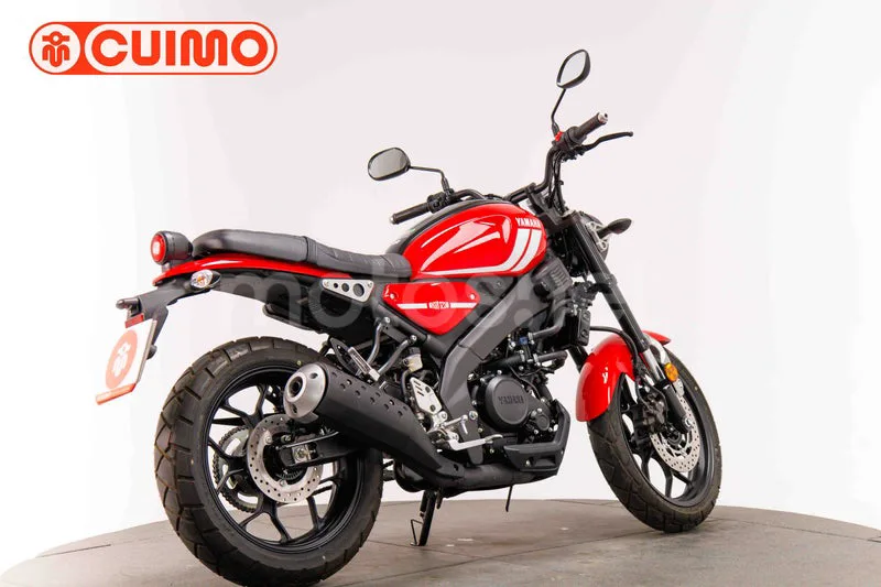 Yamaha XSR125 - Vista 7