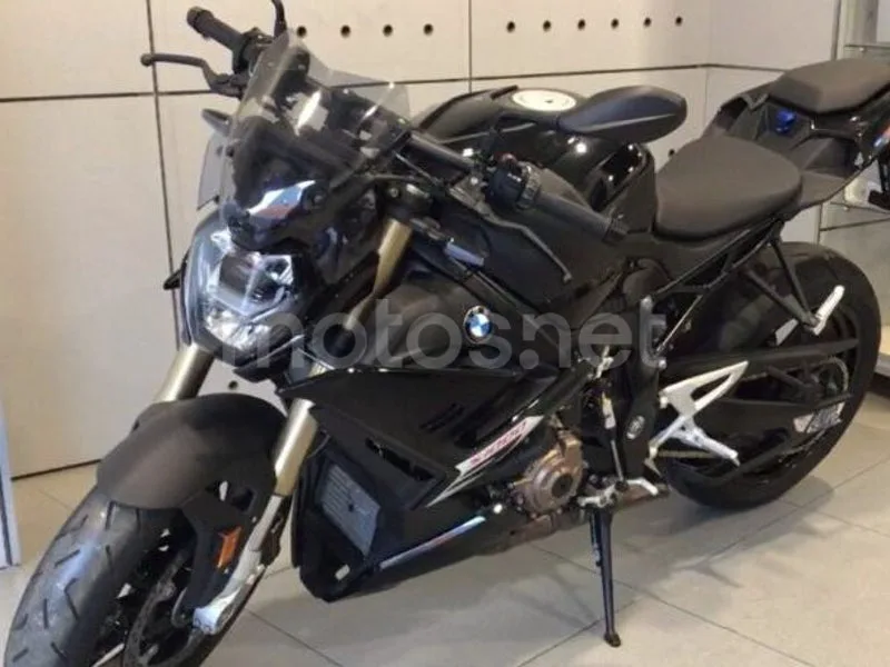 BMW S 1000 R 15.900 € 2024 Huesca - 2