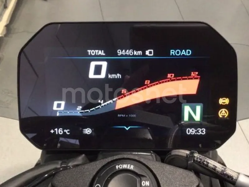 BMW S 1000 R - Vista 3