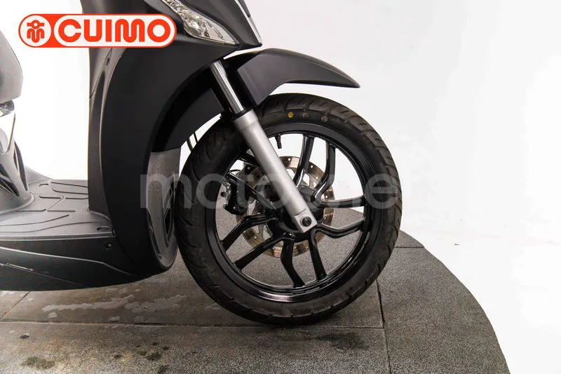 Kymco People S 125 - Vista 13