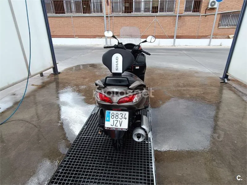 Suzuki Burgman 200 - Vista 4