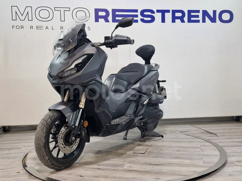 Honda ADV350 4495 € 2023 Alicante - 1