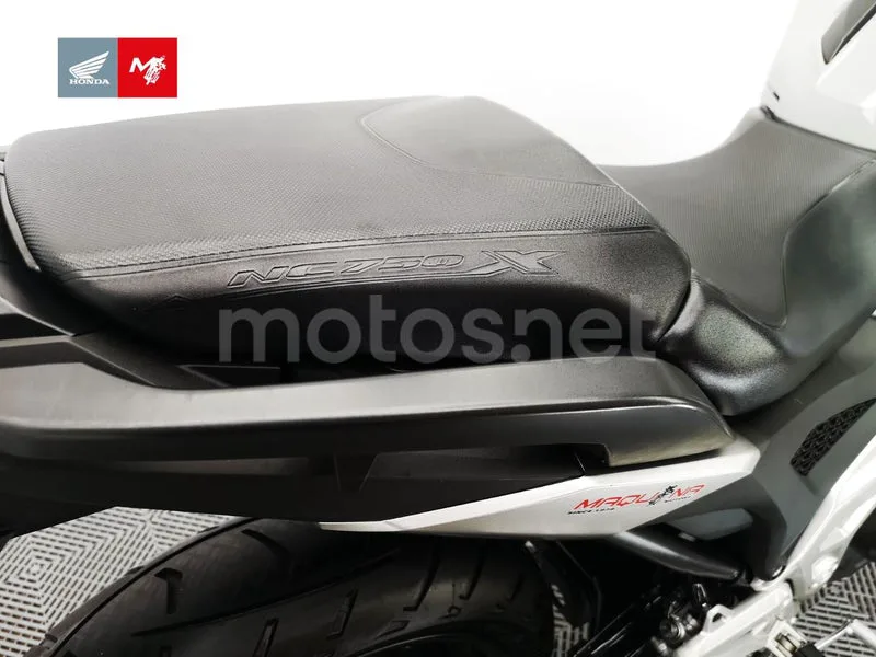 Honda NC750X - Vista 13