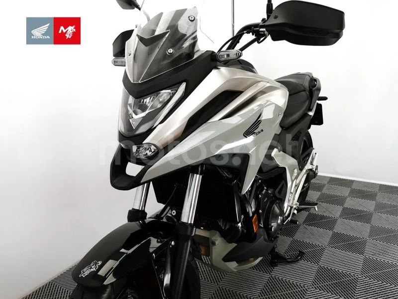 Honda NC750X - Vista 19