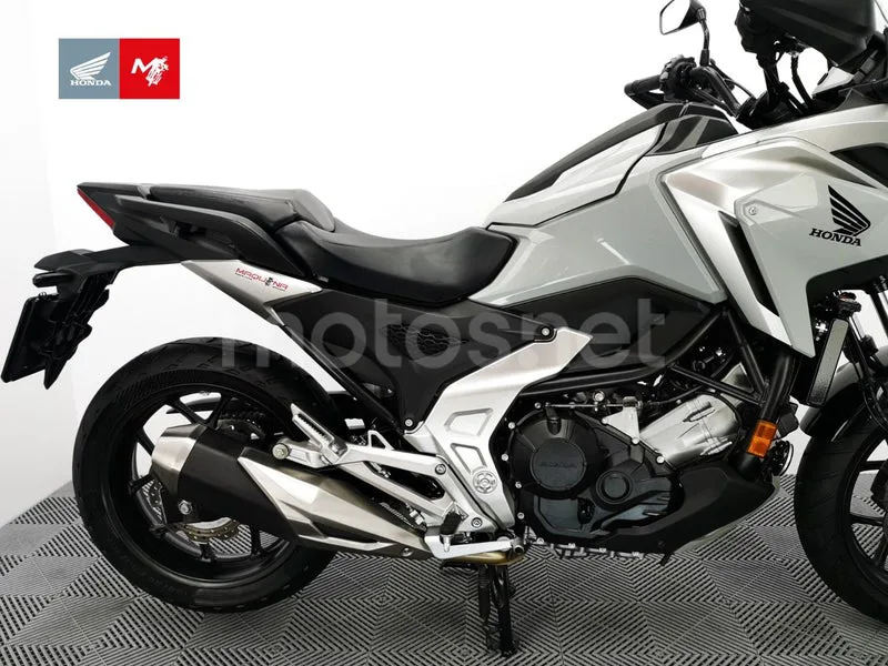 Honda NC750X - Vista 7
