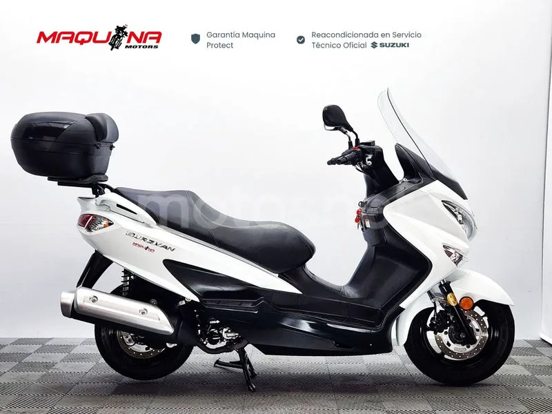 Suzuki Burgman 125 2490 € 2019 Barcelona - 1